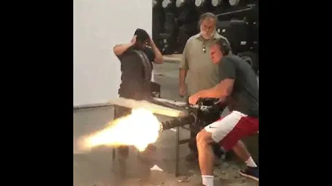 Minigun m134 стрельба с рук