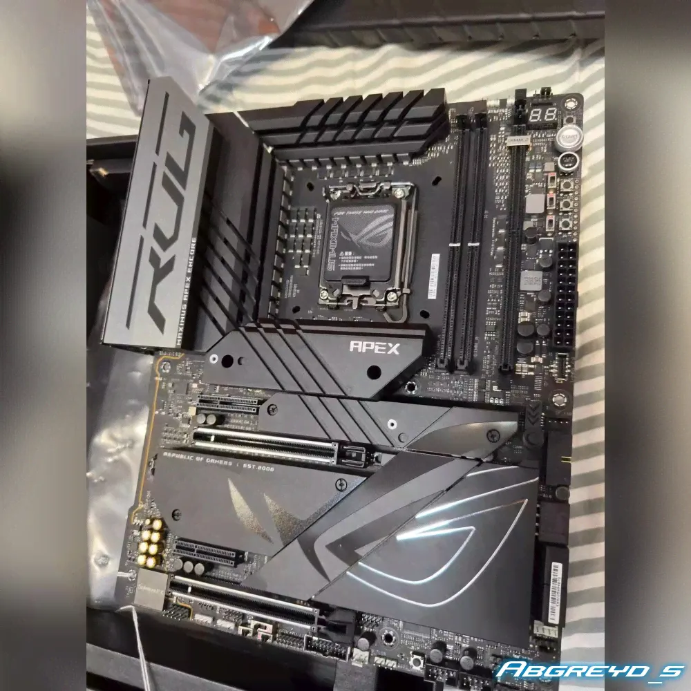 ASUS ROG MAXIMUS Z790 APEX ENCORE