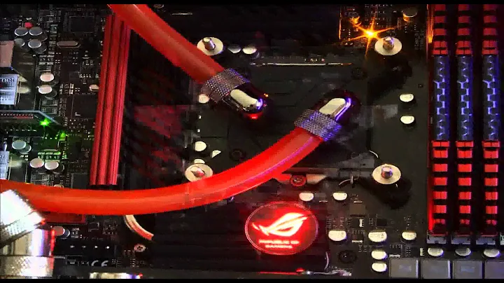 Asus Maximus 4 extreme I7 2600k HD6950-70 Watercooled.avi